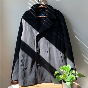 🎈 DONATED 🎈 classic mens peacoat